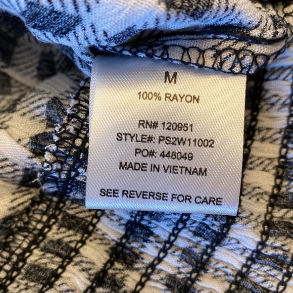 Pink Rose Black GinghamTop Size Medium - Picture 9 of 13